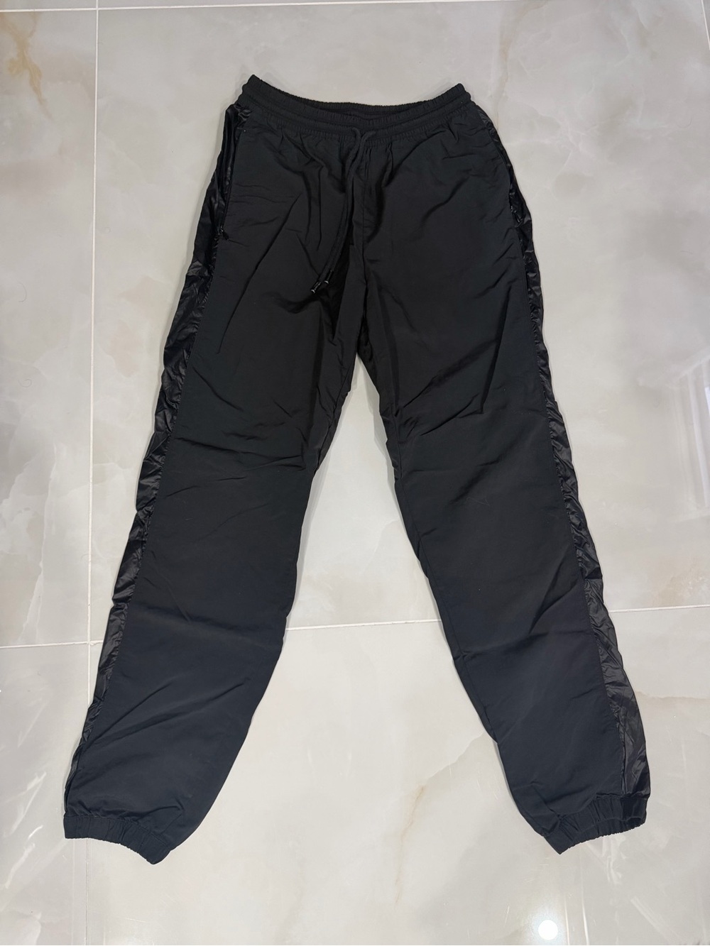 ALO Yoga Black Drawstring Track Pants with Side Shine Stripe - Picture 4 of 4